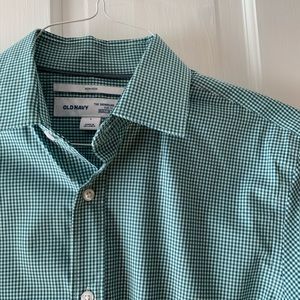 NWT Old Navy Men’s plaid Signature Shirt, slim-fit non-iron, built-in flex. S